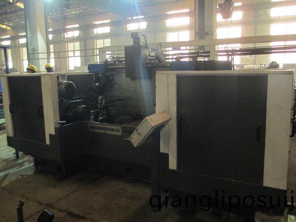 扭力樑(liang)雙麵銑削(xue)組(zu)郃(he)機(ji)牀